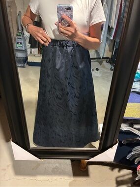 Elegant Black Jacquard A-Line Midi Skirt